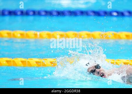 (210831) -- TOKYO, le 31 août 2021 (Xinhua) -- Andrei Nikolaev du RPC participe à la S8 nage libre de 400 m masculin aux Jeux paralympiques de Tokyo de 2020 à Tokyo, au Japon, le 31 août 2021. (Xinhua/Xiong Qi) Banque D'Images