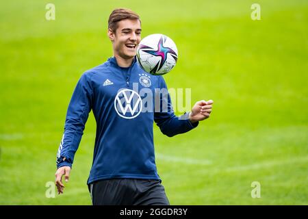 Stuttgart, Allemagne. 31 août 2021. Football, équipe nationale, entraînement, STADE DE GAZI: Florian Neuhaus en action. Crédit : Tom Weller/dpa/Alay Live News Banque D'Images
