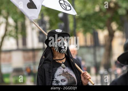 Londres, Royaume-Uni. 31 août 2021. Extinction Rebellion (XR) Protest, Parliament Square, Londres UK Credit: Ian Davidson/Alay Live News Banque D'Images