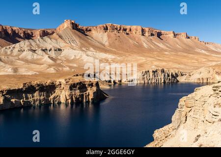 Vue sur les lacs bleu profond du parc national de l'UNESCO, parc national de Band-E-Amir, Afghanistan Banque D'Images