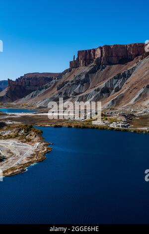 Vue sur les lacs bleu profond du parc national de l'UNESCO, parc national de Band-E-Amir, Afghanistan Banque D'Images