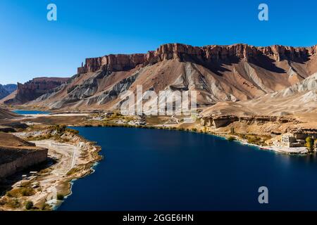 Vue sur les lacs bleu profond du parc national de l'UNESCO, parc national de Band-E-Amir, Afghanistan Banque D'Images