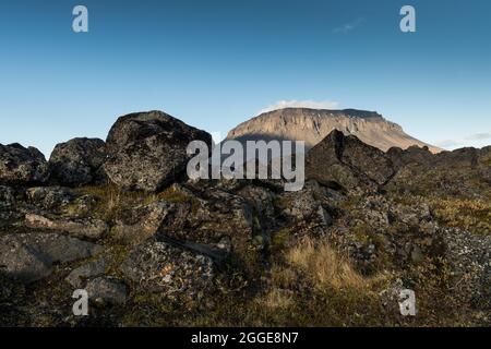 Volcan de table Heroubreio ou Herdubreid, Highlands islandais, Islande Banque D'Images