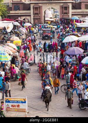 Marché de Sardar, vieille ville, Jodhpur, Rajasthan, Inde Banque D'Images