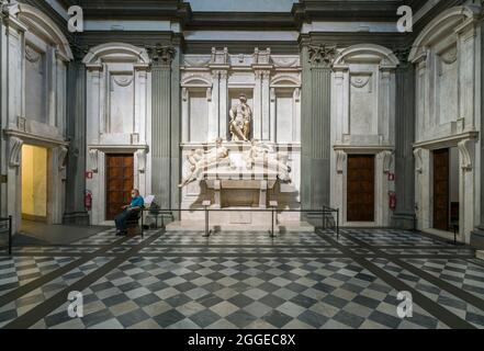 Tombeau de Lorenzo di Piero de' Medici, architecte et sculpteur Michel-Ange Buonarroti, Sagrestia Nuova, Nouvelle Sacristie, Cappelle Medicee, Chapelles Medici Banque D'Images