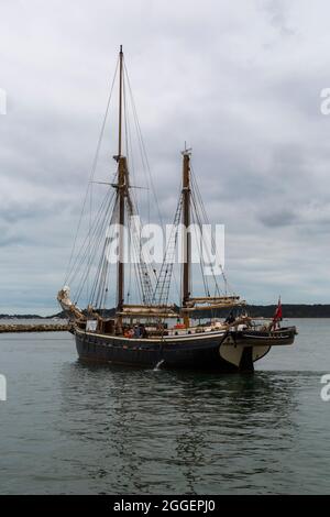 Navire de la reine Galadriel à Poole Harbour, Dorset, Royaume-Uni, en août Banque D'Images