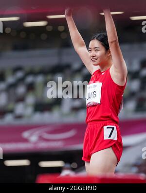 Tokyo, Japon. 31 août 2021. Jiang Fenfen, de Chine, est vu avant la finale féminine de classe T37 de 400m de l'athlétisme aux Jeux paralympiques de Tokyo 2020 à Tokyo, Japon, le 31 août 2021. Credit: Hu Huhu/Xinhua/Alay Live News Banque D'Images