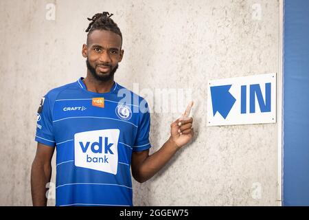 Petit Pele Ilombe Mboyo, le dernier transfert de Jupiler Pro League club KAA Gent, pose pour le photographe, mardi 31 août 2021 à Gand. BELGIQUE PH Banque D'Images