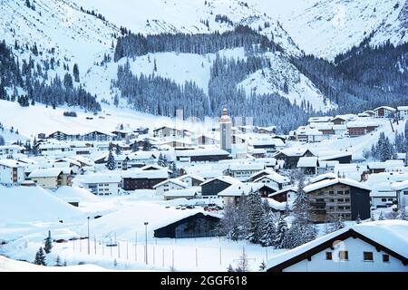 Vue sur Lech en hiver Banque D'Images