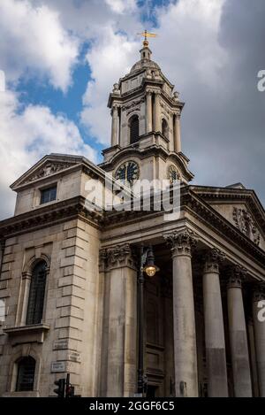 Église St George, Hanover Square, une église anglicane construite au début du XVIIIe siècle, conçue par John James, Londres, Angleterre, Royaume-Uni Banque D'Images