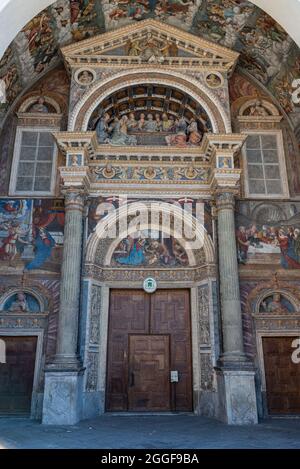 La cathédrale de Santa Maria Assunta et San Giovanni Battista (Cathédrale notre-Dame de l'Assomption et Saint-Jean Baptiste) est la principale Banque D'Images