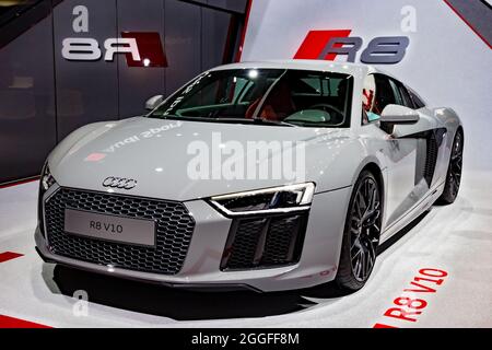 La voiture de sport Audi R8 V10 a été présentée au salon international de l'automobile de Genève. Suisse - 1er mars 2016. Banque D'Images