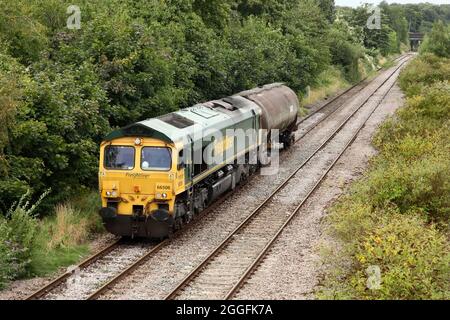 Freightliner classe 66 loco 66506 'Crewe Regeneration' transport du service de raffinerie d'huile d'Ipswich à un wagon 0914 à Lindsey via Scunthorpe : 31/8/21. Banque D'Images