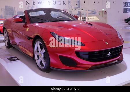 Modène, Italie - 14 août 2021 : exposition de Ferrari Portofino au musée Enzo Ferrari, Modène, Italie. Banque D'Images