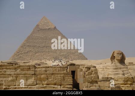 Égypte le Caire - la Pyramide de Khafre - Grand Sphinx de Gizeh et Temple de la Vallée de Khafre Banque D'Images