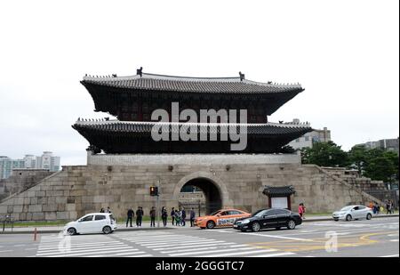 Dongdaemun - la porte orientale de l'ancienne ville fortifiée de Séoul, en Corée. Banque D'Images