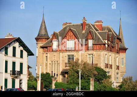 FRANCE, PYRÉNÉES ATLANTIQUES (64) PAYS BASQUE, BIARRITZ VILLA Banque D'Images