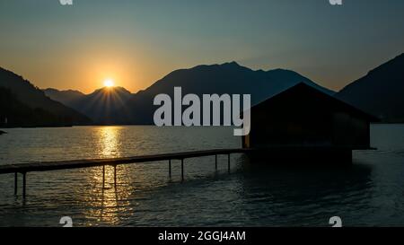 Coucher de soleil à Achensee, Autriche Banque D'Images