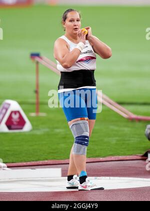 TOKYO, JAPON - 1er SEPTEMBRE : Galina Lipatnikova du Comité paralympique russe participant à la finale F36 du coup des femmes lors des Jeux paralympiques de Tokyo de 2020 au stade olympique le 1er septembre 2021 à Tokyo, Japon (photo de Helene Wiesenhaan/Orange Pictures) NOCNSF Atletiekunie Banque D'Images