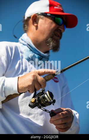 Pêche au Redfish à l'Isle of Palms, Caroline du Sud. Banque D'Images