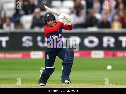 Les chauves-souris Tammy Beaumont d'Angleterre lors du premier match IT20 au terrain du comté de Cloudfm, Chelmsford. Date de la photo: Mercredi 1er septembre 2021. Banque D'Images