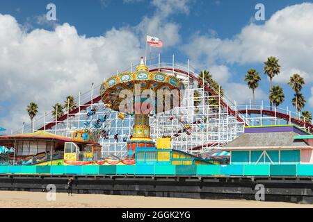 Parc d'attractions sur Santa Cruz Beach Board Walk, Californie, États-Unis Banque D'Images