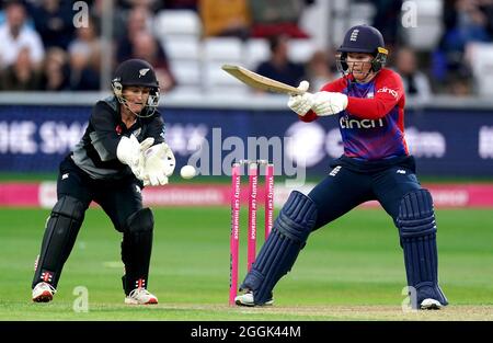 Les chauves-souris Tammy Beaumont d'Angleterre lors du premier match IT20 au terrain du comté de Cloudfm, Chelmsford. Date de la photo: Mercredi 1er septembre 2021. Banque D'Images