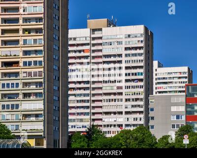 Allemagne, Augsbourg, Schwabencenter im Spickel - Herrenbach, Banque D'Images