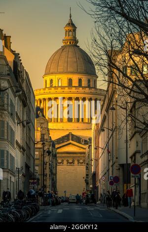 Paris, France - 24 février 2021 : monument du Panthéon dans le 5ème arrondissement de Paris Banque D'Images
