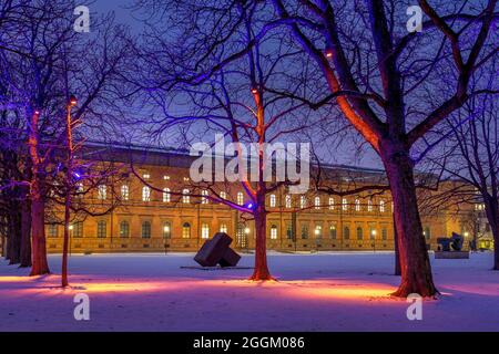 Munich s'allume, installation de lumière dans le quartier artistique, Alte Pinakothek, Munich, Bavière, Allemagne, Europe Banque D'Images