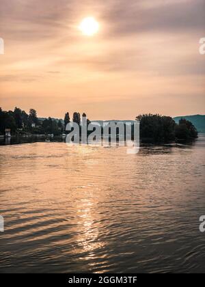 Stein am Rhein, bord de rivière, Rhin, ville, Suisse Banque D'Images