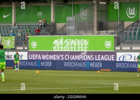 Wolfsburg, Allemagne. 1er septembre 2021. Avant le match de l’UEFA Women’s Champions League entre VfL Wolfsburg et Girondins de Bordeaux à AOK-Stadion le 01 septembre 2021 à Wolfsburg, Allemagne crédit: SPP Sport Press photo. /Alamy Live News Banque D'Images