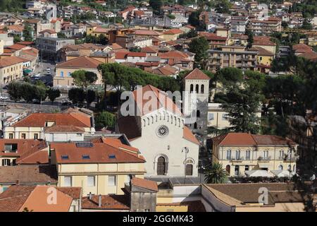 Vue panoramique sur la ville de Sora dans la province de Frosinone, Italie Banque D'Images