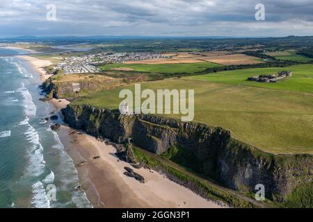 Temple Mussenden et Descente Demesne Banque D'Images