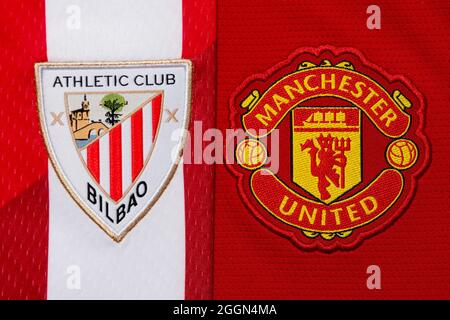Gros plan sur l'écusson du club Manchester United et Athletic Club Bilbao. Banque D'Images