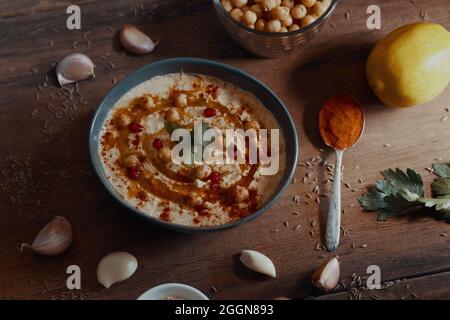 Houmous de pois chiches classiques Banque D'Images