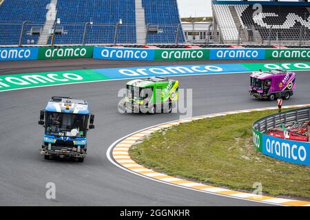 Zandoort, pays-Bas. 2 septembre 2021. La course la plus excitante qui se passe sur la piste pendant le Grand Prix de Hollande de Formule 1 Heineken 2021, 13e tour du Championnat du monde de Formule 1 2021 de la FIA du 3 au 5 septembre 2021 sur le circuit Zandvoort, à Zandvoort, pays-Bas - photo Florent Gooden / DPPI crédit: DPPI Media/Alamy Live News Banque D'Images