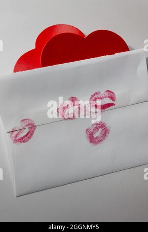 La lettre d'amour est scellée avec des baisers Banque D'Images