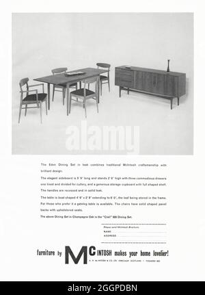 Une publicité des années 1960 pour McIntosh élégant, mobilier du milieu du siècle de Kirkcaldy, Écosse, Royaume-Uni. La publicité est apparue dans un magazine publié au Royaume-Uni en octobre 1962. Photographié est une table à manger et des chaises ainsi qu'un buffet. McIntosh, ainsi que le plan G de High Wycombe, ont été les deux principaux fabricants de meubles de salle à manger britanniques du milieu du siècle. McIntosh a été fondée en 1869 par Alexander Henry McIntosh (1835–1919) il y a encore une présence importante de McIntosh à Kirkcaldy aujourd'hui, alors que McIntosh est allé dans l'éducation et le mobilier contractuel à la fin des années 1980 – vintage graphiques des années 1960. Banque D'Images