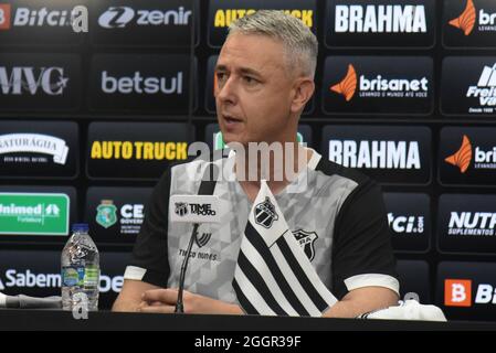 Fortaleza, Brésil. 1er septembre 2021. L'après-midi de ce mercredi (1) Ceará SC, a présenté l'entraîneur Tiago Nunes à la tête de l'équipe alvinegra jusqu'au 2022 décembre. La présentation a eu lieu au stade Ceará SC 'Poramgabuçu', à Fortaleza-ce. Les débuts de Tiago Nunes avec Ceará SC seront contre Grêmio à l'Arena do Grêmio dans le 20ème tour du Championnat brésilien le 12ème à Porto Alegre-RS. Crédit: SPP Sport presse photo. /Alamy Live News Banque D'Images