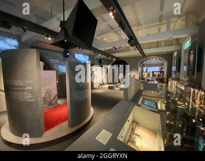 Saint-Pétersbourg, Russie. 28 août 2021. Une exposition au Musée de la Défense de Leningrad montre la vie durant le blocus de Wehrmacht de 1941 à 1944. Les salles ont été entièrement rénovées en 2019 et équipées de multimédia. (À dpa '80 ans du blocus de Leningrad: Wera a survécu au crime allemand") Credit: Ulf Mauder/dpa/Alamy Live News Banque D'Images