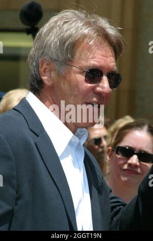 Harrison Ford 05/30/03 cérémonie de la Marche de la renommée de Harrison Ford au 6801 Hollywood Blvd, Hollywood photo de Kazumi Nakamoto/HNW/PictureLux - référence du dossier # 34202-0103HNWPLX Banque D'Images