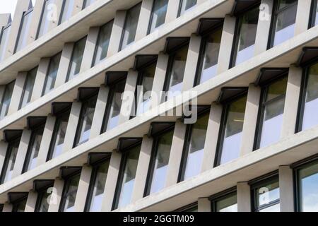 Milan, Italie. 28 avril 2019. Italie, Lombardie, Milan, Fondation Feltrinelli conçu par les Architectes Herzog et de Meuron crédit: Agence photo indépendante/Alamy Live News Banque D'Images