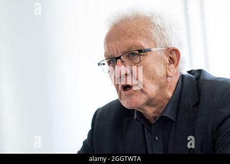 02 septembre 2021, Bade-Wurtemberg, Heidenheim: Le Premier ministre du Bade-Wurtemberg, Winfried Kretschmann (Bündnis 90/Die Grünen), donne une interview à la Deutsche presse-Agentur (dpa). Photo : Tom Weller/dpa Banque D'Images