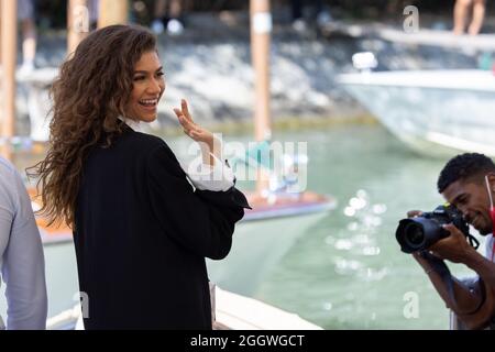 Palazzo del Casino, Lido di Venezia, Italie, 03 septembre 2021, Zendaya quitte le Palazzo del Casino après le photocall 'Dune'. Pendant le 78° Festival du film de Venise 2021 - News Banque D'Images