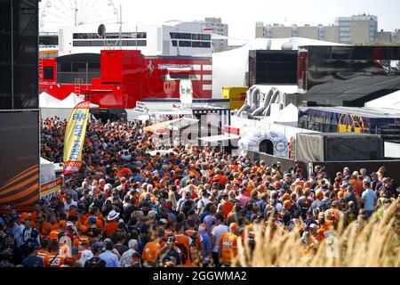 Zandvoort, pays-Bas. 03ème septembre 2021. Zandvoort, pays-Bas, 03ème sept. 2021.Zandvoort, pays-Bas, 03ème sept. 2021. Fans pendant la Formule 1 Heineken Grand Prix 2021, 13ème tour du Championnat du monde de Formule 1 2021 de la FIA du 3 au 5 septembre 2021 sur le circuit Zandvoort, à Zandvoort, pays-Bas - photo DPPI crédit: Agence photo indépendante/Alamy Live News crédit: Agence photo indépendante/Alamy Live News Banque D'Images