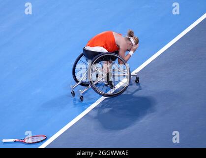 Le Diede de Groot des pays-Bas célèbre la victoire contre le Yui Kamiji du Japon (non représenté) lors du match de médaille d'or des femmes au parc de tennis Ariake au cours du dixième jour des Jeux paralympiques de Tokyo de 2020 au Japon. Date de la photo : vendredi 3 septembre 2021. Banque D'Images