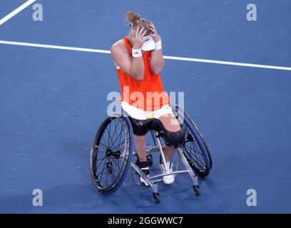 Le Diede de Groot des pays-Bas célèbre la victoire contre le Yui Kamiji du Japon (non représenté) lors du match de médaille d'or des femmes au parc de tennis Ariake au cours du dixième jour des Jeux paralympiques de Tokyo de 2020 au Japon. Date de la photo : vendredi 3 septembre 2021. Banque D'Images