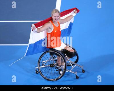 Le Diede de Groot des pays-Bas célèbre la victoire contre le Yui Kamiji du Japon (non représenté) lors du match de médaille d'or des femmes au parc de tennis Ariake au cours du dixième jour des Jeux paralympiques de Tokyo de 2020 au Japon. Date de la photo : vendredi 3 septembre 2021. Banque D'Images