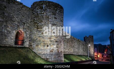 Vue sur Caernarfon, pays de Galles Banque D'Images